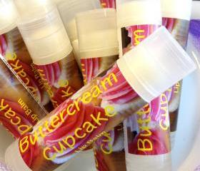 BUTTERCREAM CUPCAKE Lip Balm Tube .15
